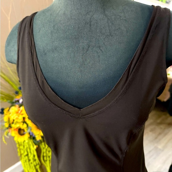 Cabi • Brown Stretchy V Neck Tank - Picture 9 of 9
